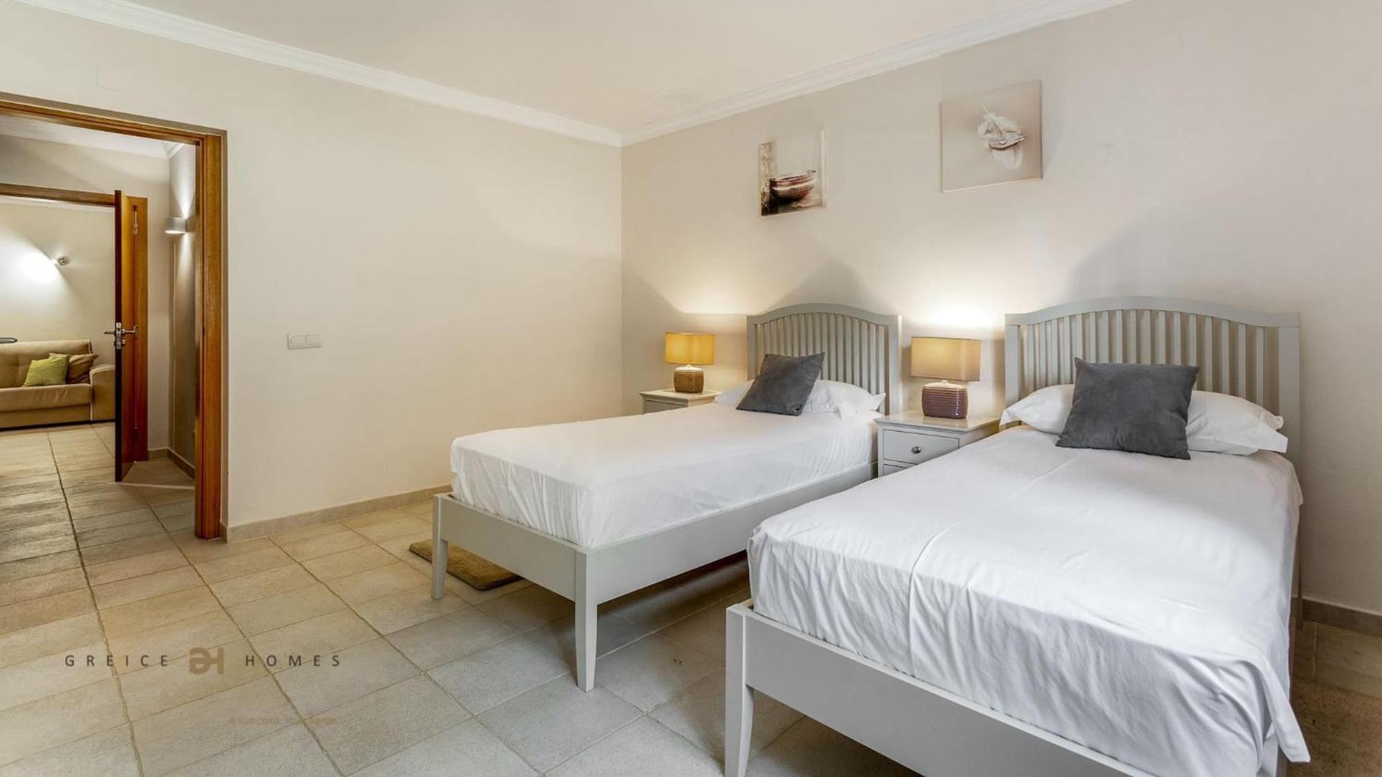 Luxuosa Moradia V5 Em Quarteira - Greice Homes المظهر الخارجي الصورة