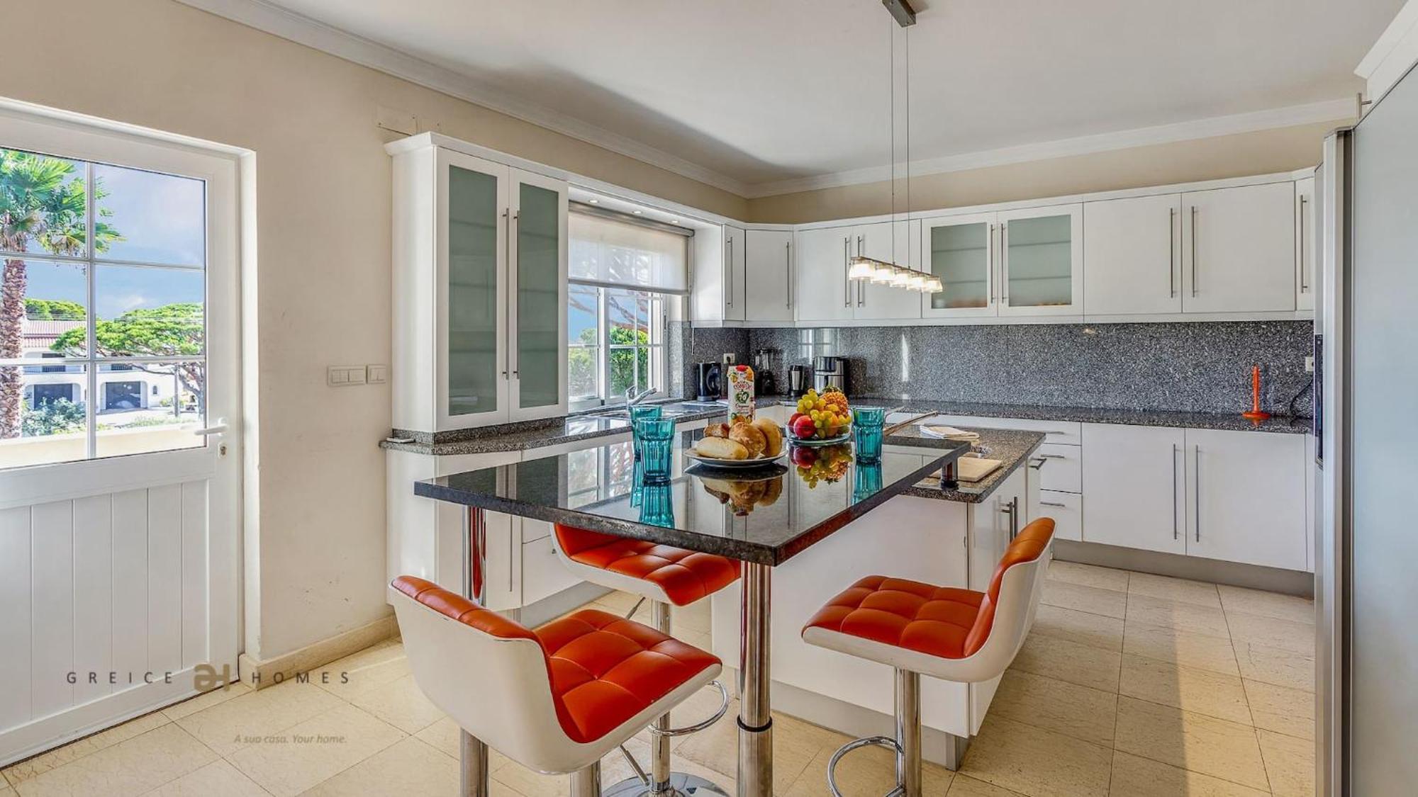 Luxuosa Moradia V5 Em Quarteira - Greice Homes المظهر الخارجي الصورة